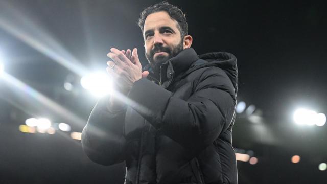 1737940416347044270.jpg amorim.jpg